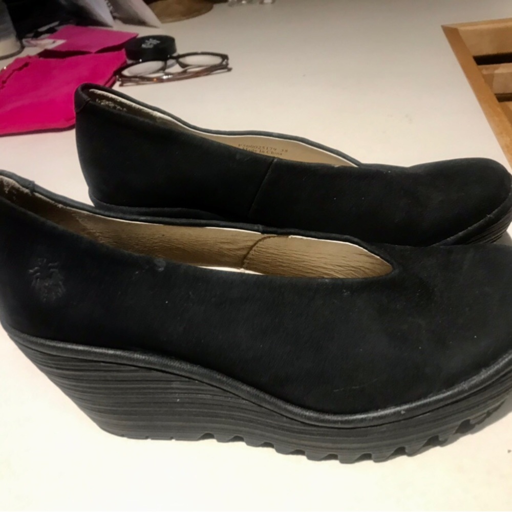 Fly London never worn size 7 -7 1/2 ( 38 ) black suede